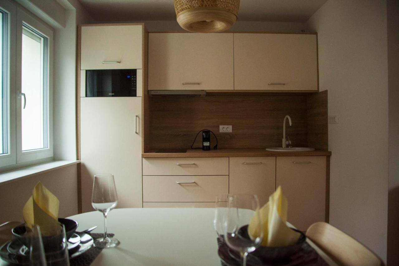 Chang Thai Apartments Ljubljana Eksteriør bilde